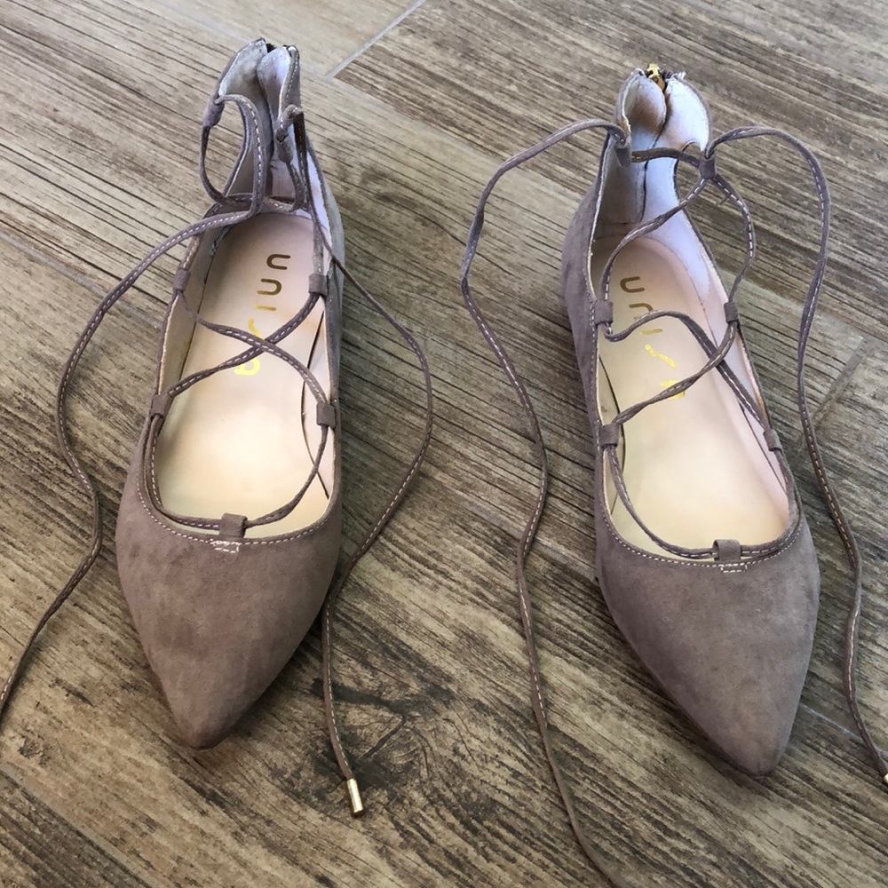Women Pointy Toe Lace up Flats